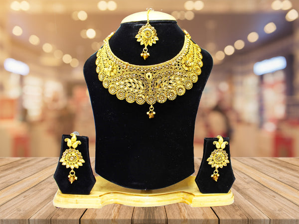 Gold Plated Traditional Necklace Set With Earring & Mang Tika for Girls & Women
